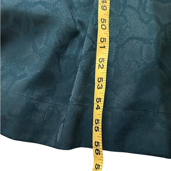 Savage X Fenty Women's Snakeskin Print Long Satin Robe Emerald Green, size L - Picture 10 of 11